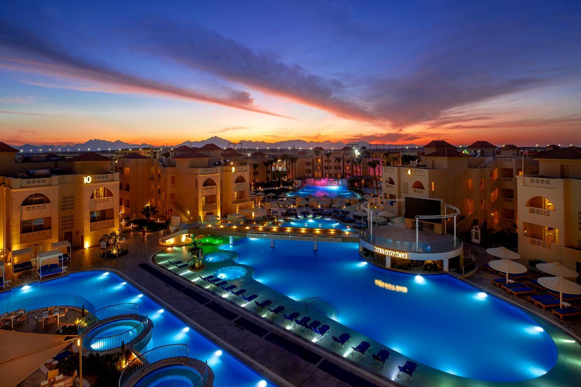 Pickalbatros Aqua Blu Resort - Hurghada Bagian luar foto