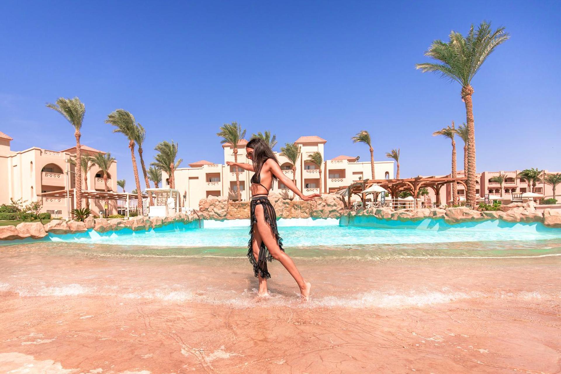 Pickalbatros Aqua Blu Resort - Hurghada Bagian luar foto